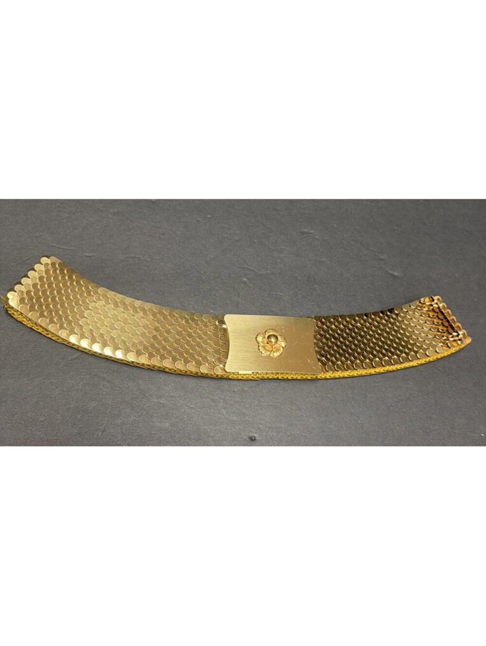 VTG 60’s 70’s Gold Tone Fish Scale Stretch Belt Metallic Fits 24” To 36” Waist